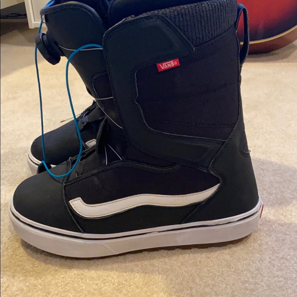 Vans snowboard boots